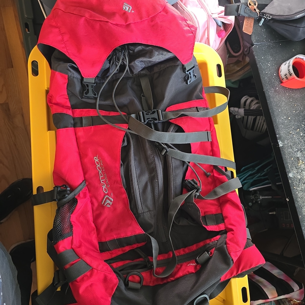 Red Backpack - image 6